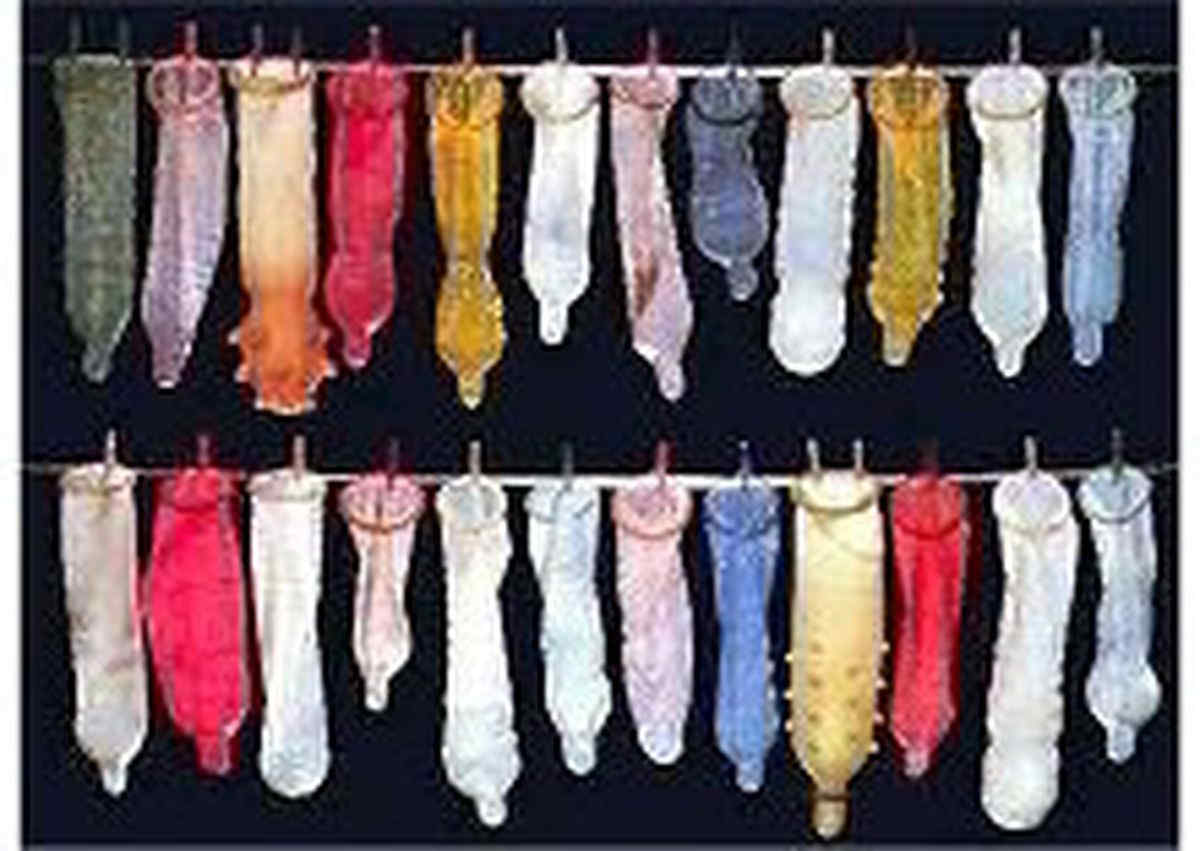 Provincia di Milano: il PD procura i preservativi nelle scuole e il consiglio provinciale approva