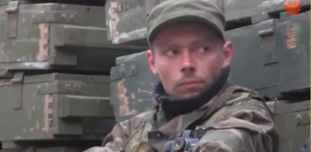 soldato dell'esercito di della repubblica popolare di Donetsk