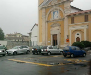 Ossona, lezioni di parcheggio per piazza San Cristoforo