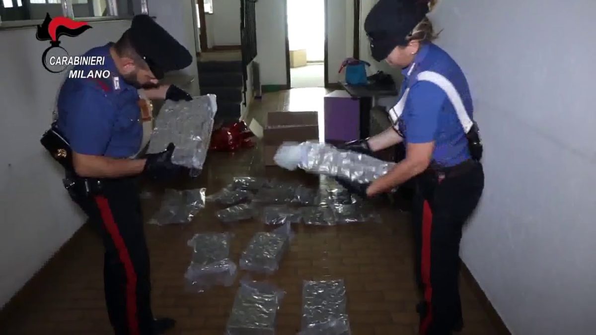 Corvetto. Carabinieri bloccano traffico di droga