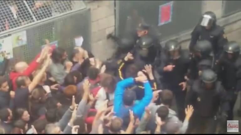 Barcellona. Da Barcellona. Video sulle violenze della polizia - 01/10/2017