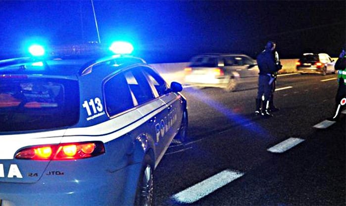 Samu Castillejo,Polizia stradale. La polizia stradale di Arezzo ritrova l'orologio di Samu Castillejo mentre lui sta facendo denuncia per la rapina - 11/06/2020