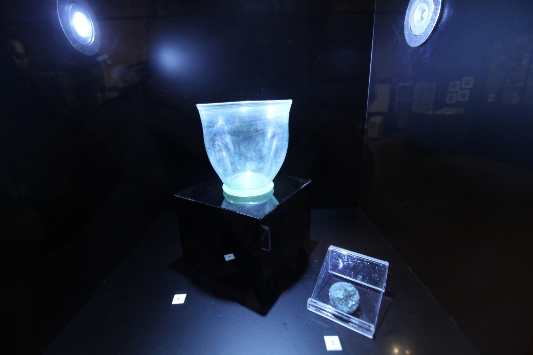 . bicchiere di vetro museo archeologico M4 - 19/06/2018