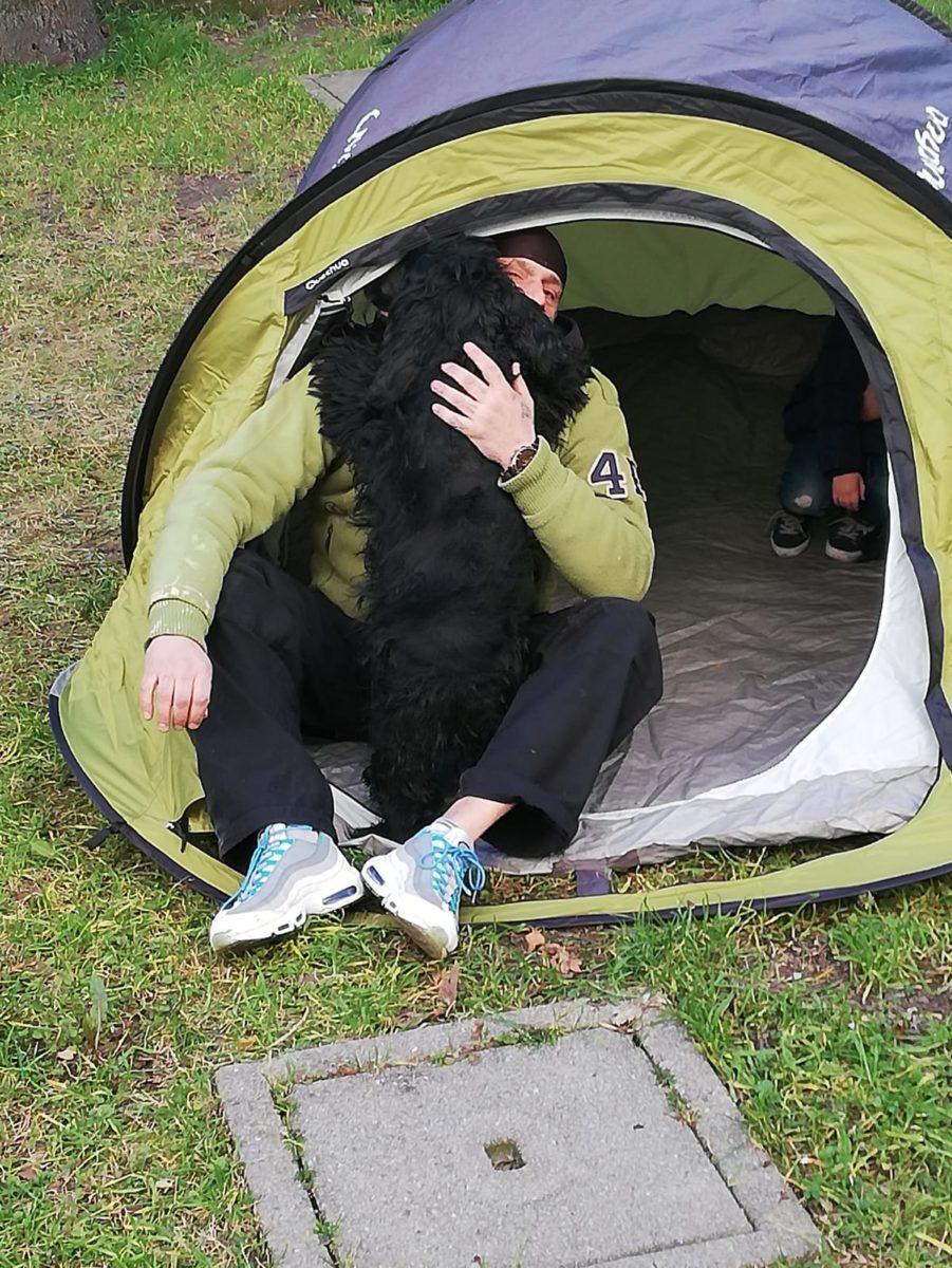 tenda. Oscar ancora in tenda a Milano. Il comune gli chiude la porta in faccia - 20/02/2019