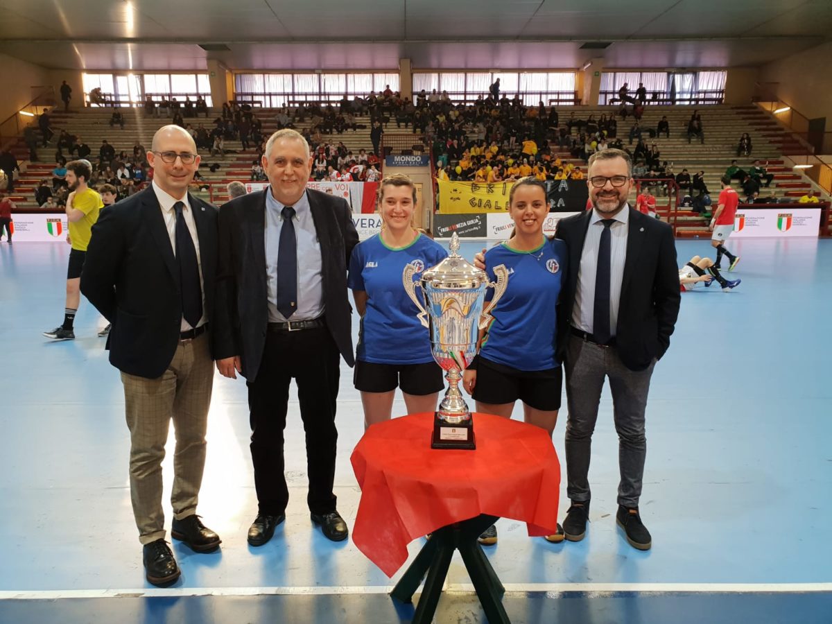 . Gianna Merisi, di Ossona, arbitra la finale di Coppa Italia maschile di pallamano - 05/03/2019