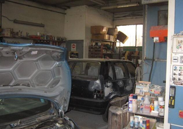 . In un capannone si riciclavano auto rubate. A Gaggiano - 22/06/2019