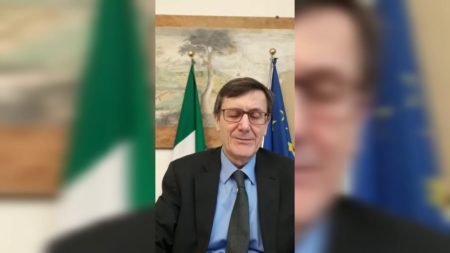 Guarda “Il video messaggio del sindaco di Ossona Marino Venegoni” su YouTube