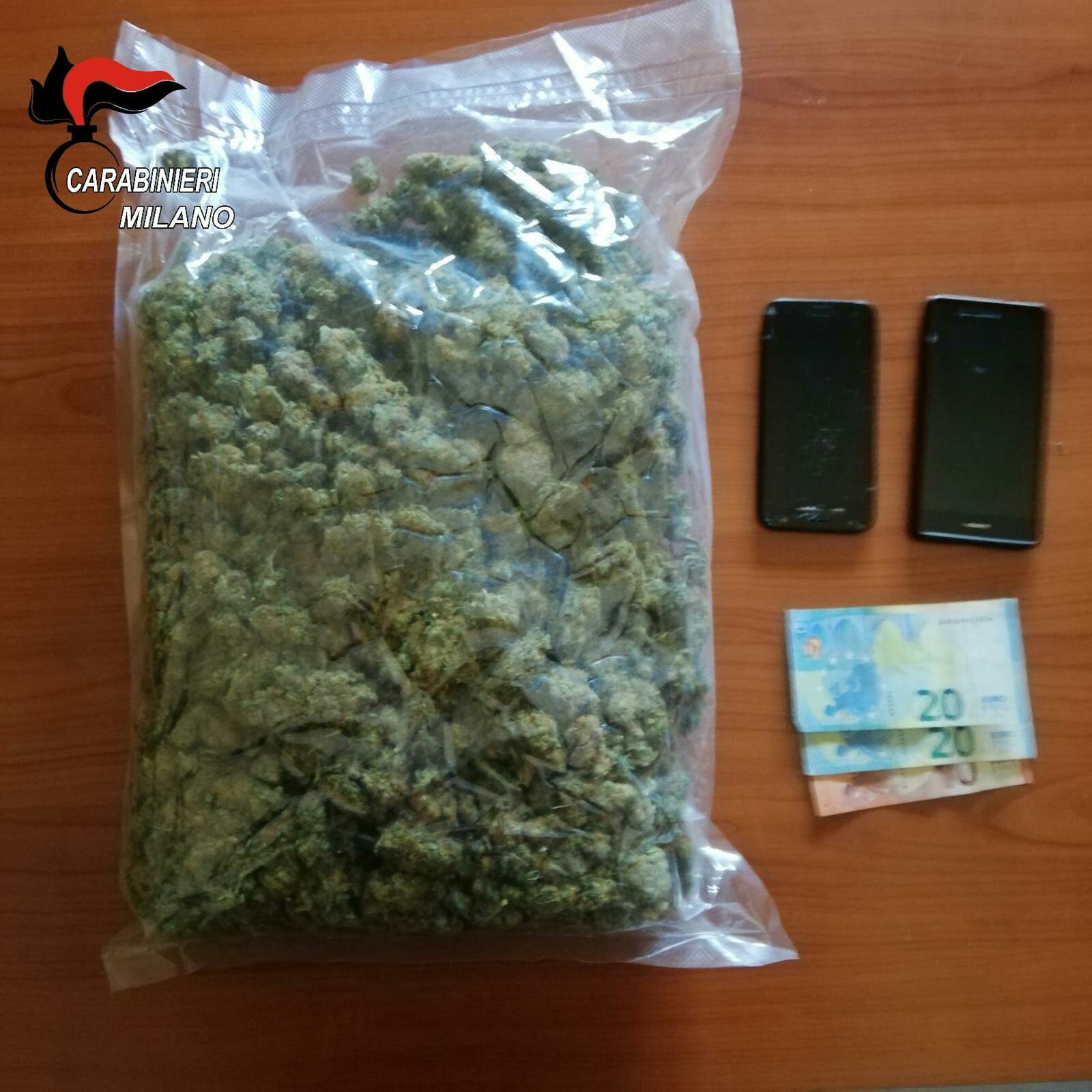 marijuana,ossona. Brasiliano arrestato Ossona con 1kg di marijuana - 08/05/2020
