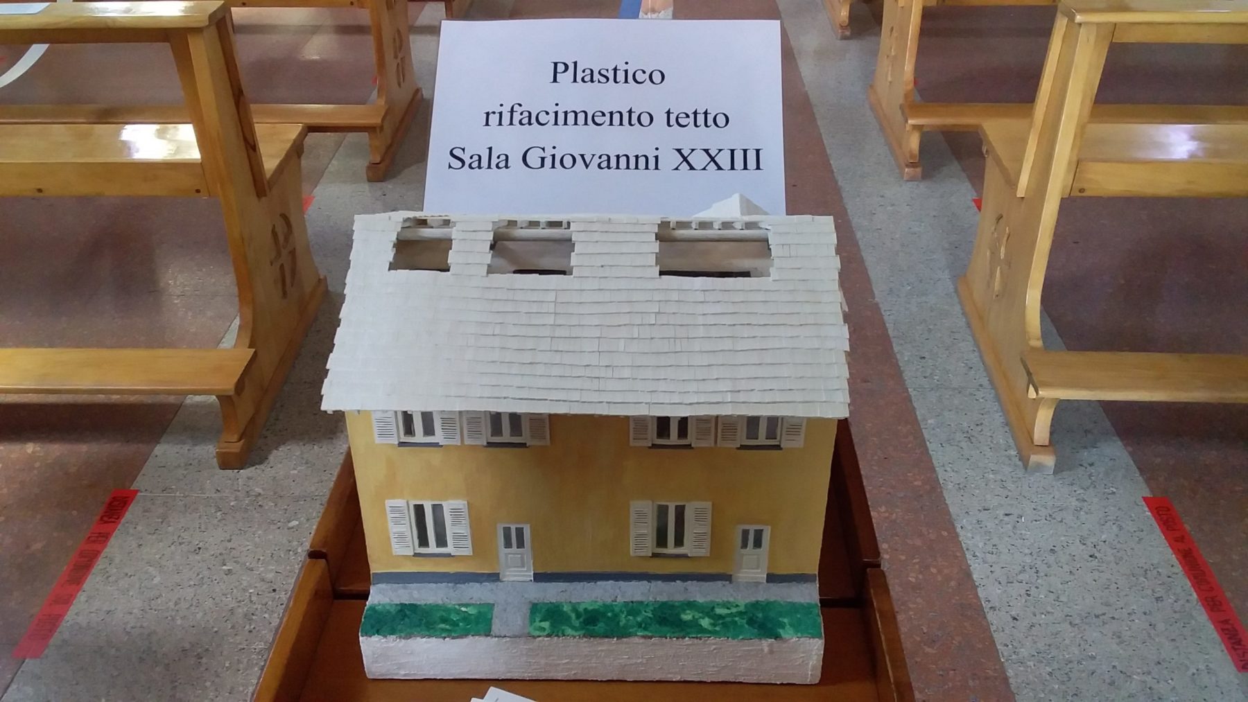 . Tetto rifatto alla Giovanni XXIII, complesso parrocchiale di Cerello, a Corbetta. - 16/06/2020