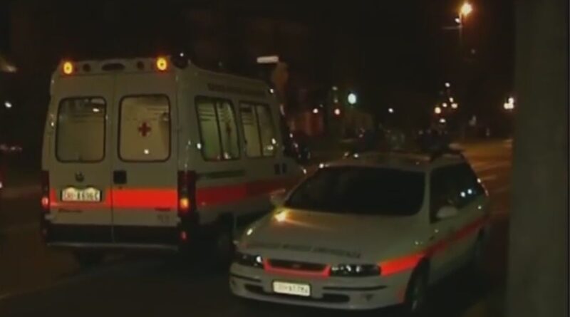 magenta. Ambulanza e automedica in via Espinasse per un 17enne. Magenta - 03/01/2022