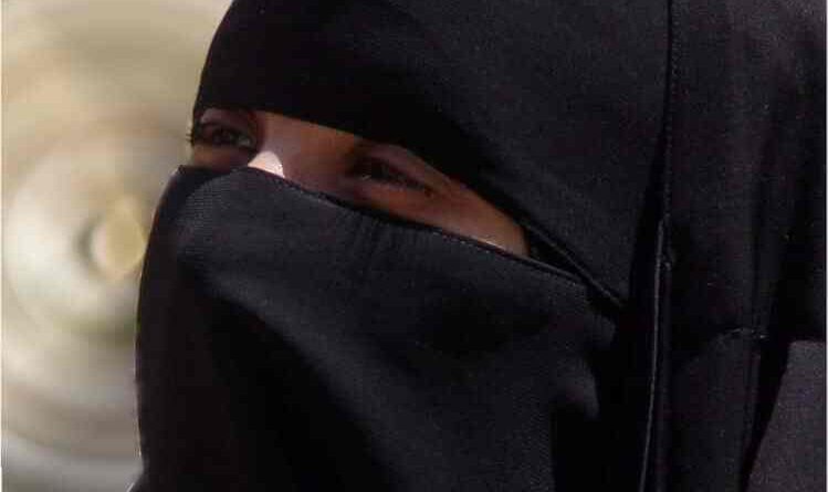 burqa. Burqa in regione Lombardia. Confermato il divieto - 03/05/2017