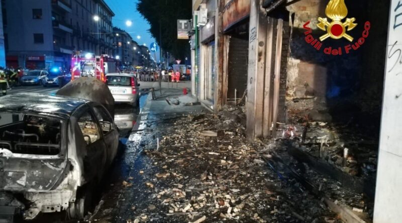 Via Padova. Incendio in via Padova - 07/07/2018