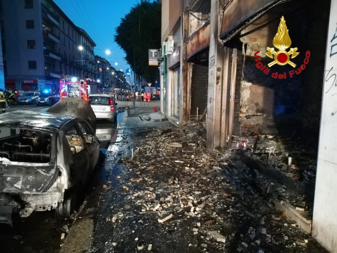 Via Padova. Incendio in via Padova - 07/07/2018