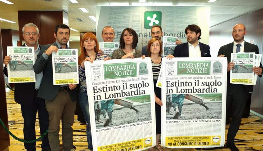 consumo di suolo. Consumo di suolo in Lombardia. Flash mob a 5 stelle - 24/05/2017