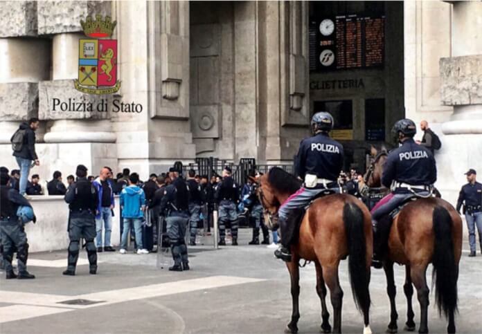 stazione centrale. Blitz in Stazione centrale Milano. Arriva anche la polizia a cavallo - 02/05/2017