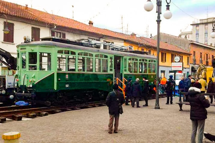 reggio emilia,tram. Il ritorno delle vecchie glorie. Lo storico tram Reggio Emilia del 1940 torna in servizio - 09/12/2017