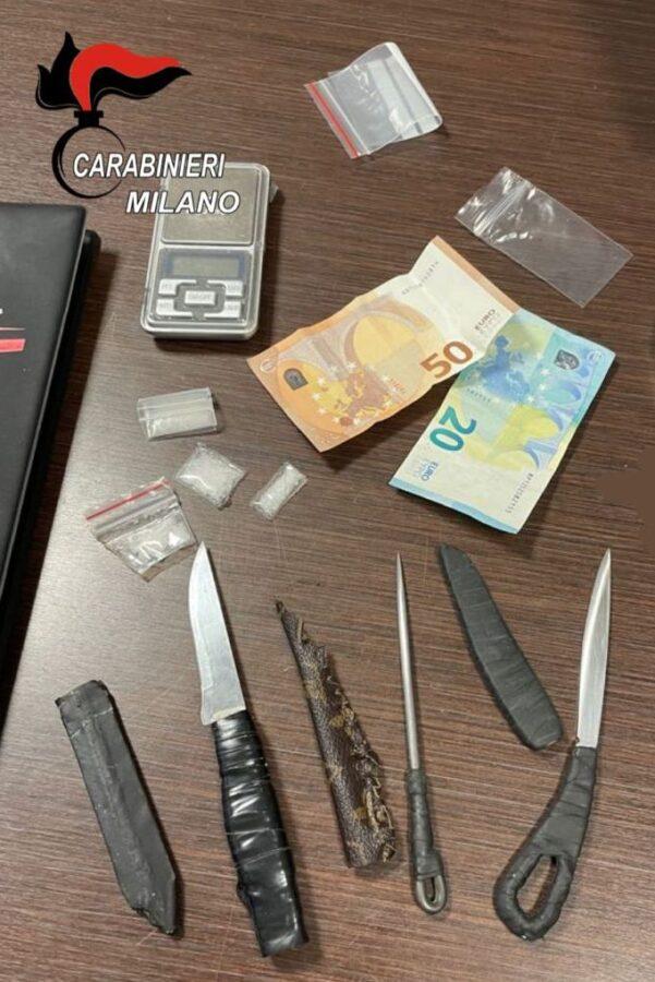 Shaboo e coltelli in via Leoncavallo