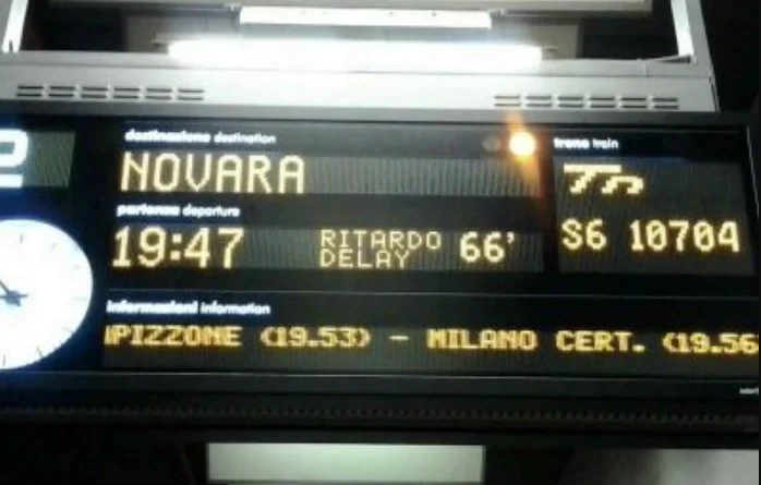 prima pagina. Passante ferroviario Milano - Novara. I pendolari: querela collettiva Trenord - 20/01/2013