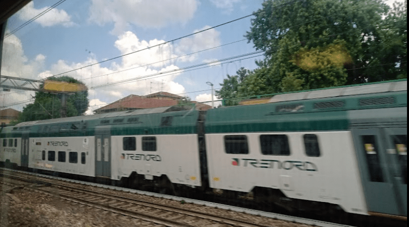 . Baby gang sul treno Milano Como. Presi 2 rapinatori - 11/04/2022