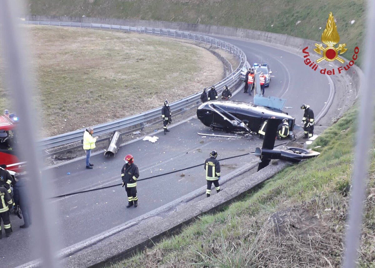 Elicottero,Precipitato. Cade un elicottero sullo svincolo della Lainate Como, (FOTO) - 27/02/2022