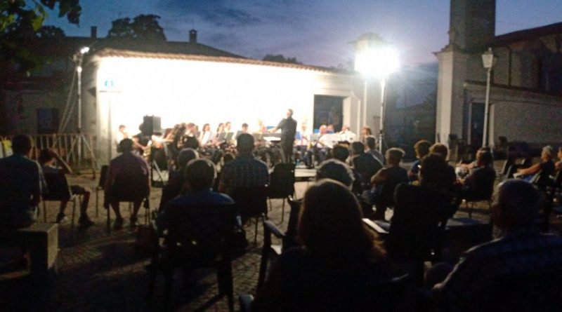 provincia. Il concerto della banda di Ossona per l'Ucraina ha suggerito emozioni ai cuori - 05/07/2022