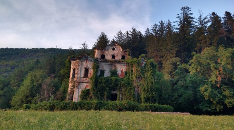 Villa de vecchi, Cortenuova Lecco