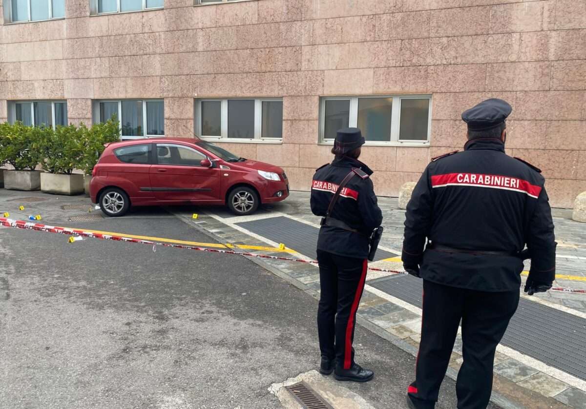 Il parcheggio dell'ospedale di San Donato Milanese. Luogo dell'aggressione con il machete e del ferimento del medico 