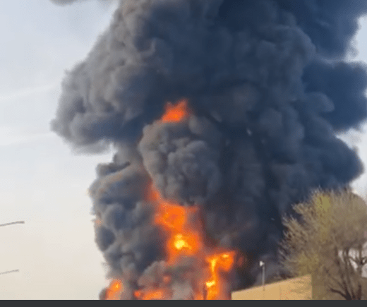 Incendio ed esplosioni a Novara