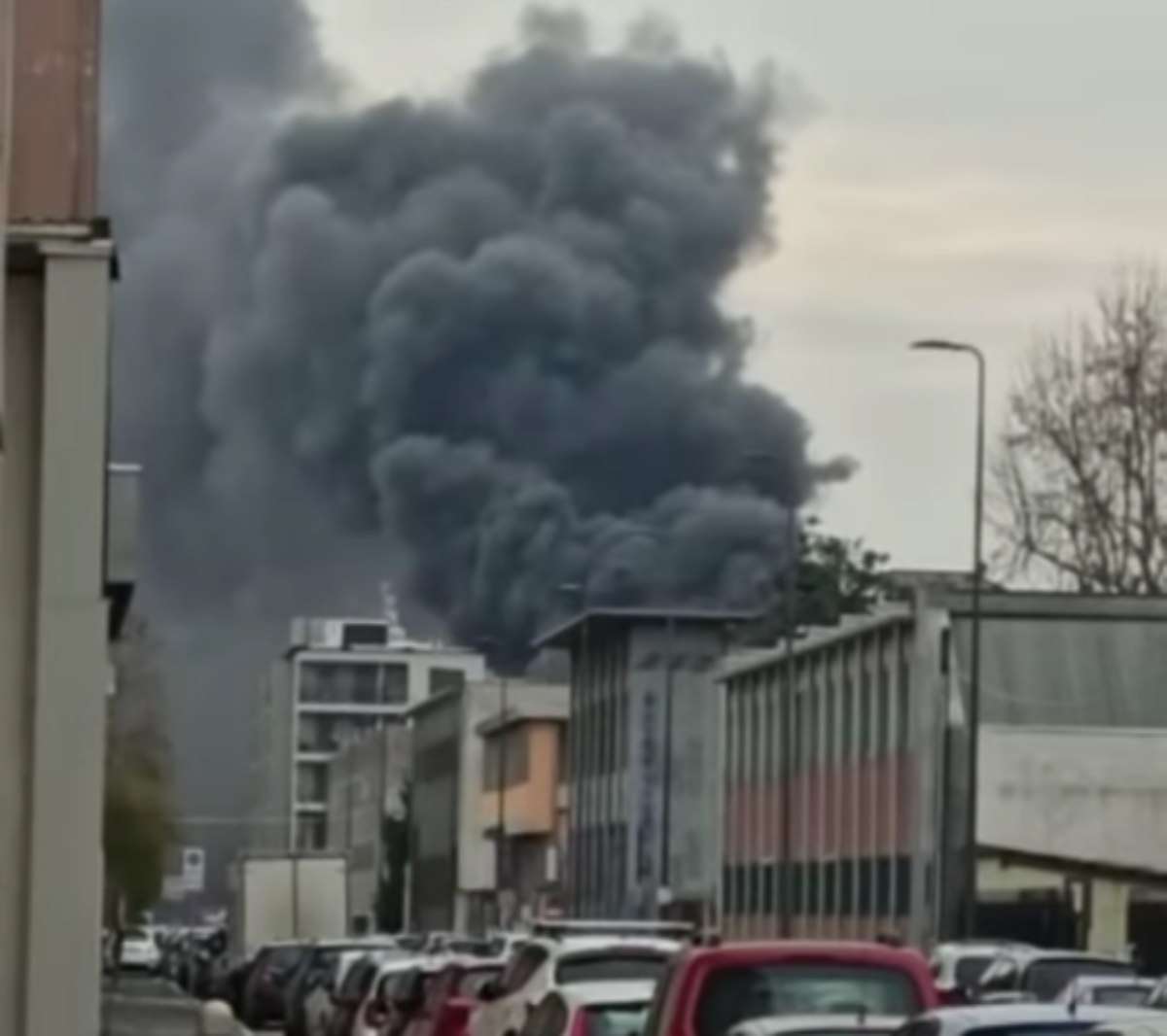 incendio. Video dell'incendio in via Quintiliano 41 - 01/03/2023