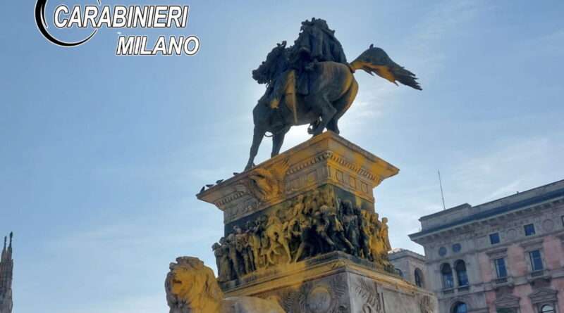 . Ultima generazione imbratta Vittorio Emanuele II - 10/03/2023