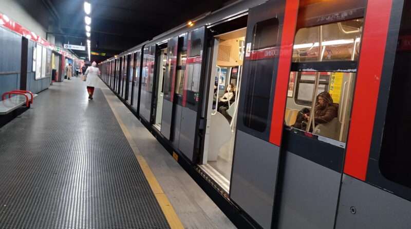 Uruguay. Milano. Donna aggredita nella stazione MM1 di Uruguay, la linea rossa - 11/03/2023