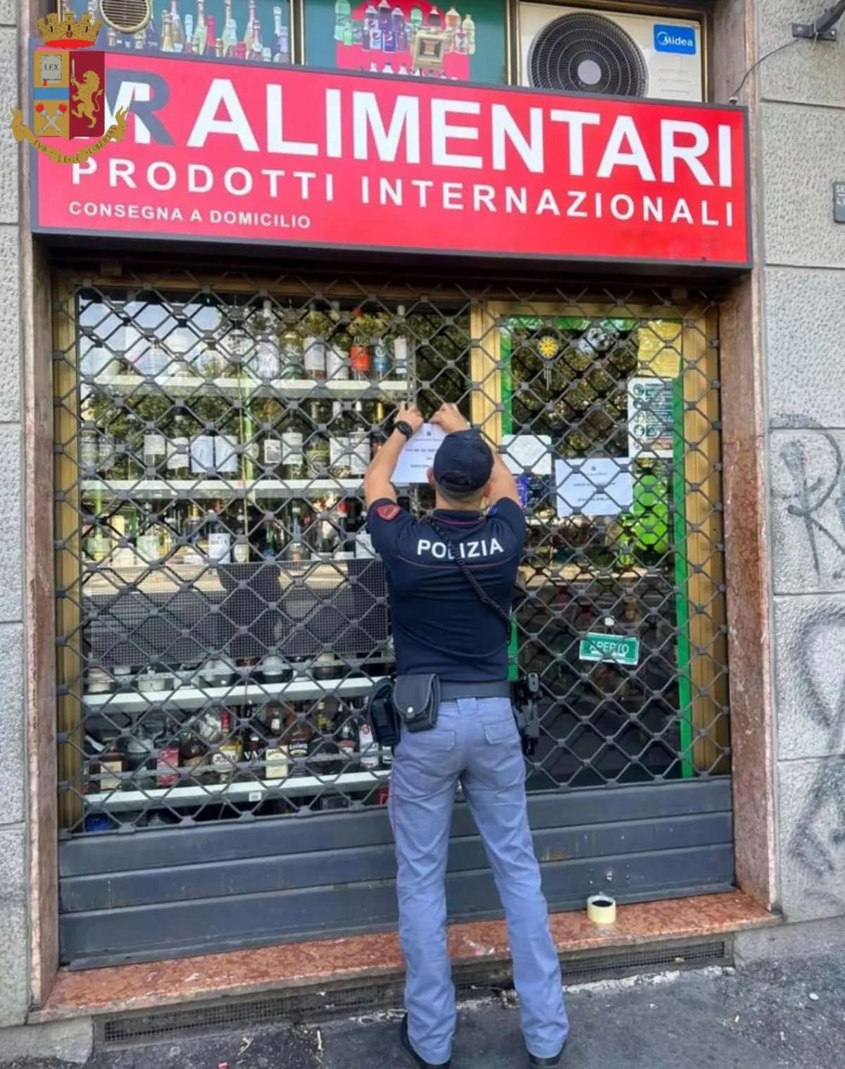 Mr alimentari,Milano. Chiuso per 10 giorni la Mr Alimentari di via da Cermenate. Non sono ferie - 09/08/2023