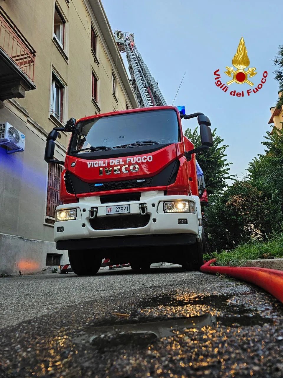 incendio,milano. Incendio a Milano. Emergenza in Via Lulli. Ferito Vigile del fuoco - 05/09/2023