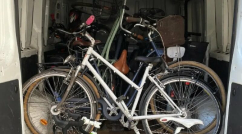 milano,polizia locale. Blitz della Polizia Locale a Milano: 20 biciclette, 7 Monopattini rubati, 7 kg tra Hashish e Cocaina - 02/10/2023