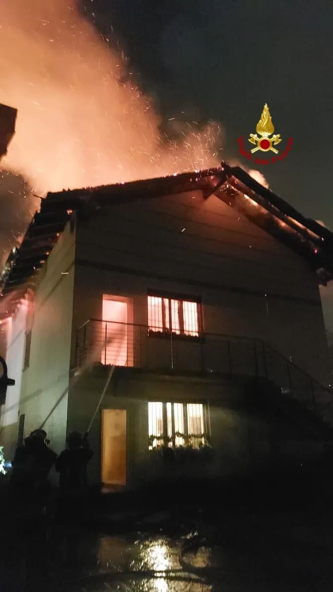 incendio. Incendio a Cesate, la scorsa notte - 23/01/2024