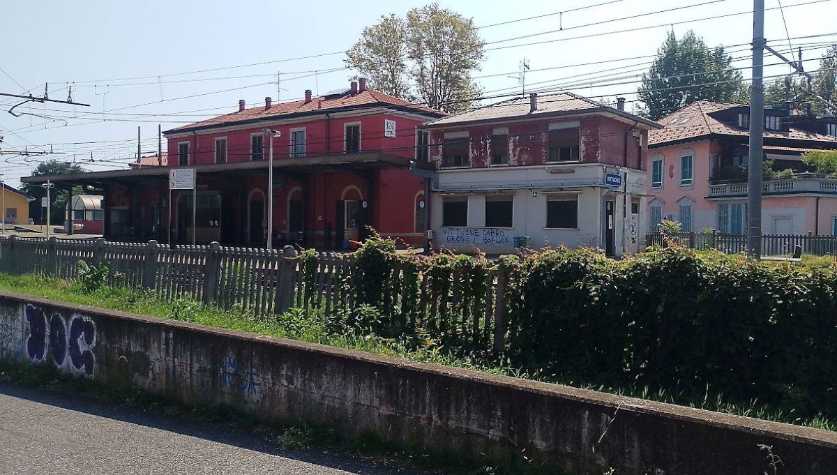 Vittuone,Arrestato rapinatore in stazione. Vittuone, rapina in un bar: arrestato un 19enne dopo la minaccia con un coltello - 24/10/2026