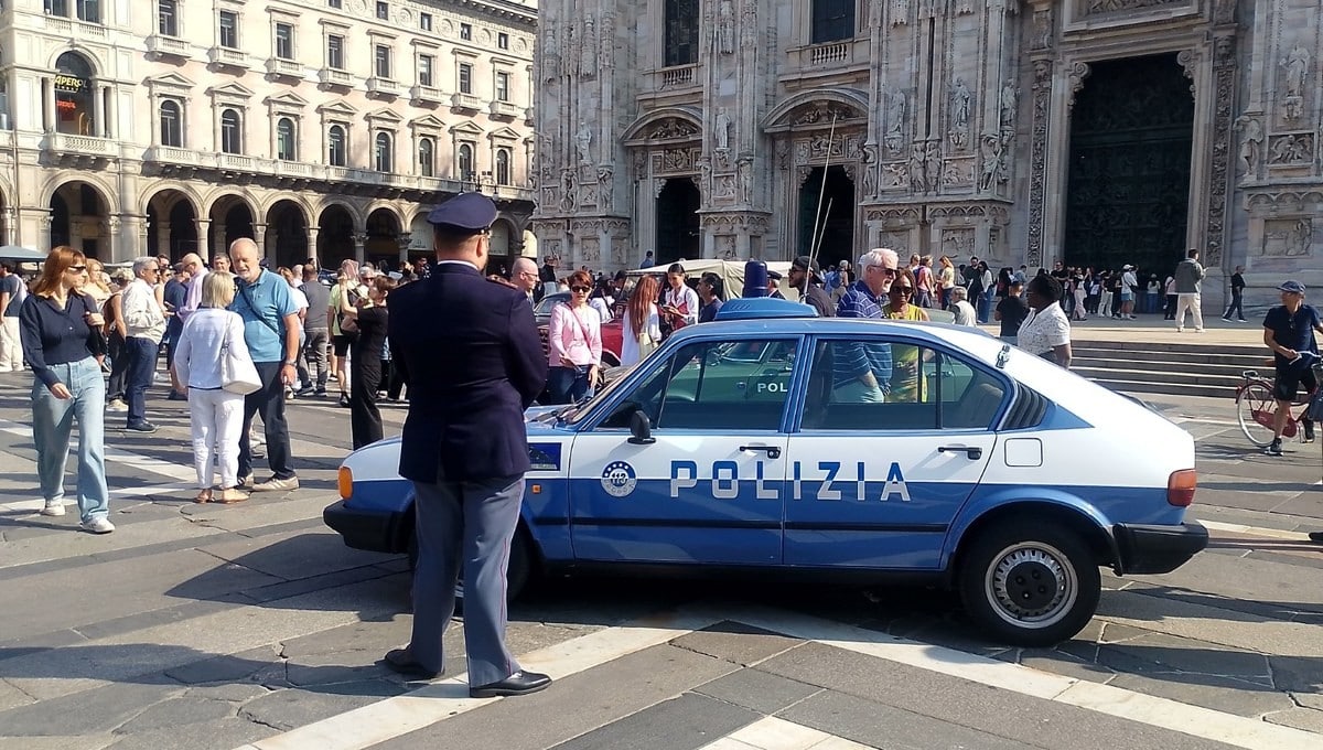 san michele,Polizia di stato. Milano, San Michele Arcangelo: le auto storiche della Polizia conquistano piazza Duomo - 30/09/2026