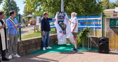 Ossona, inaugurato il nuovo DAE, anche pediatrico, al parco di piazza Aldo Moro