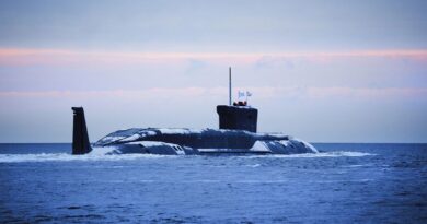 Svalbard, sottomarini russi nelle profondità dell’Artico: l’operazione scoperta dalla NATO