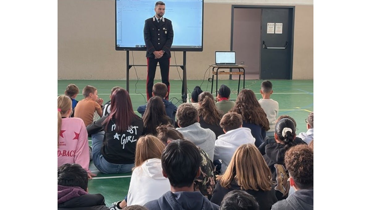 Bullismo,Carabinieri,Piubega. Piubega, Carabinieri a scuola: incontro su bullismo e cyberbullismo - 27/10/2026
