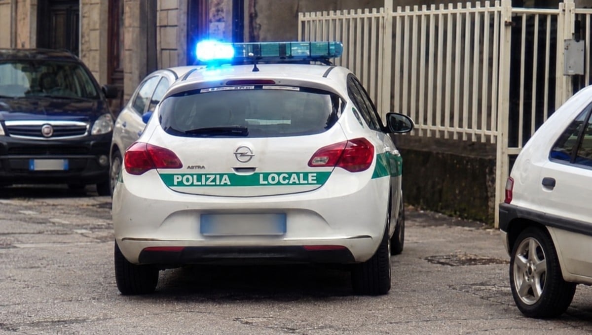Abbiategrasso,Polizia locale. Abbiategrasso, due interventi antidroga: sequestrati cocaina e hashish - 28/10/2026